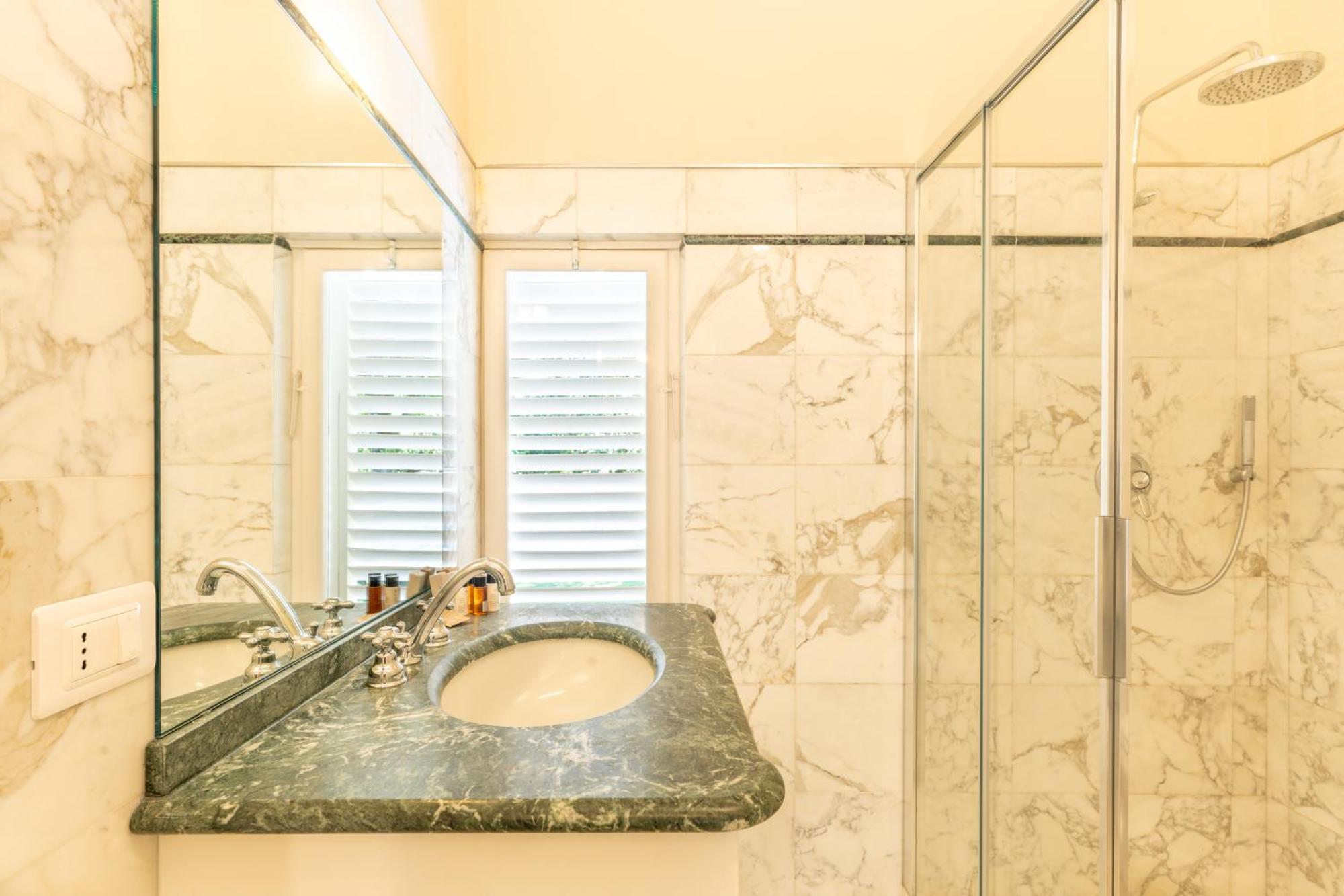 Villa Vittoria - Lusso Con Piscina, Tennis, Jacuzzi E Palestra Lucca Buitenkant foto