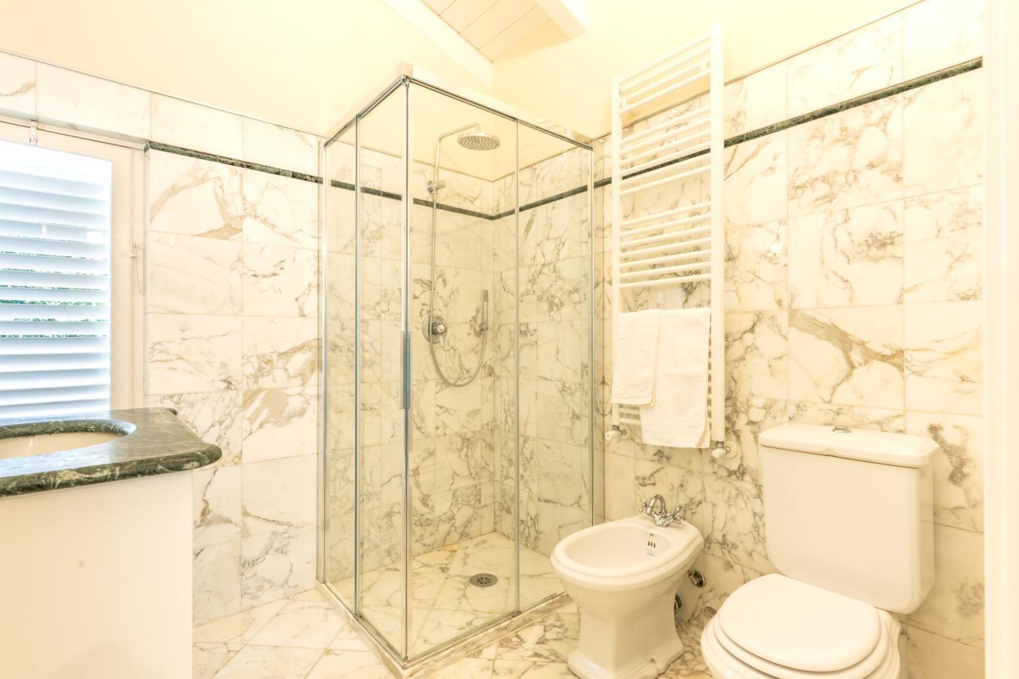 Villa Vittoria - Lusso Con Piscina, Tennis, Jacuzzi E Palestra Lucca Buitenkant foto