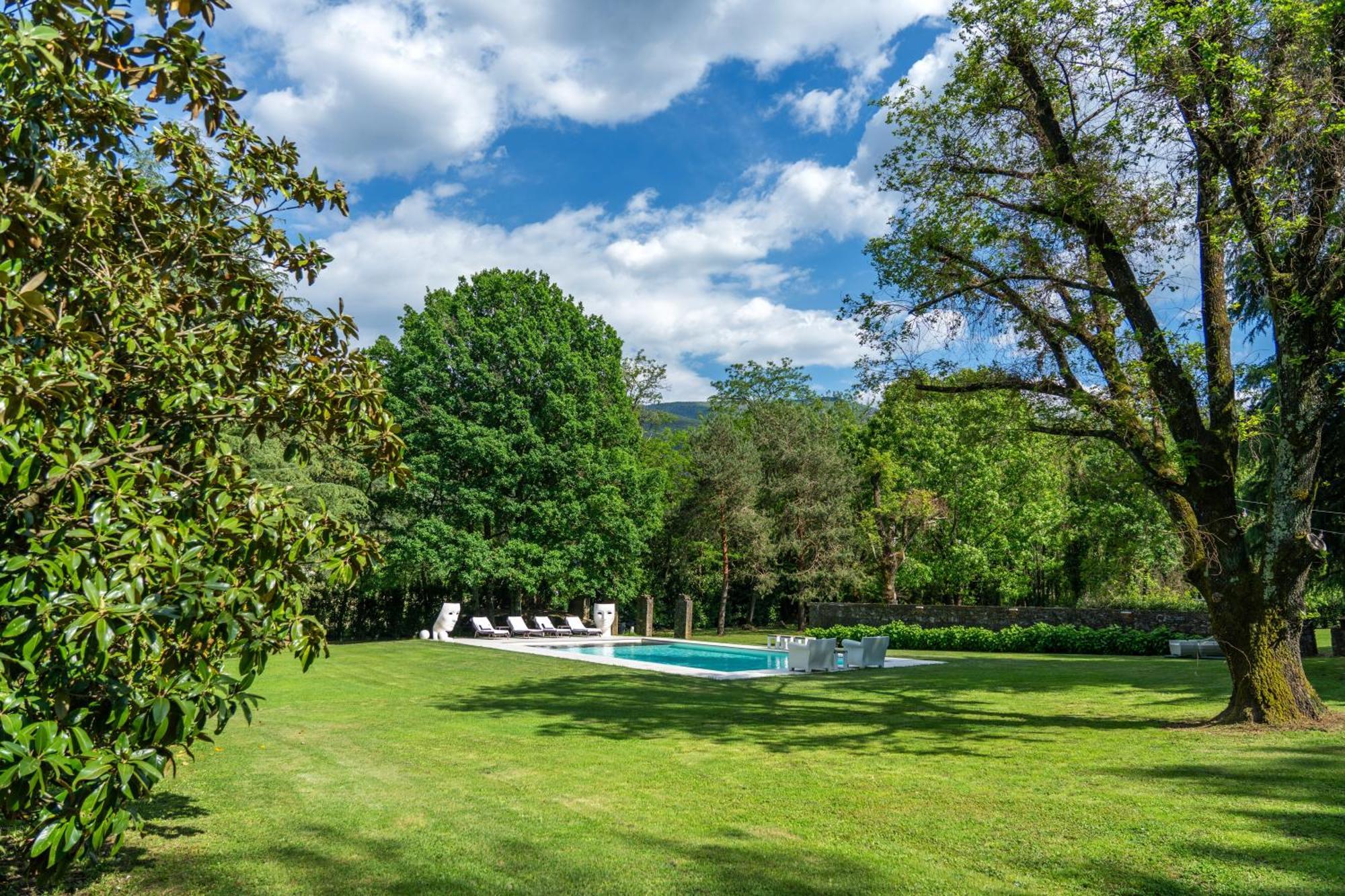 Villa Vittoria - Lusso Con Piscina, Tennis, Jacuzzi E Palestra Lucca Buitenkant foto